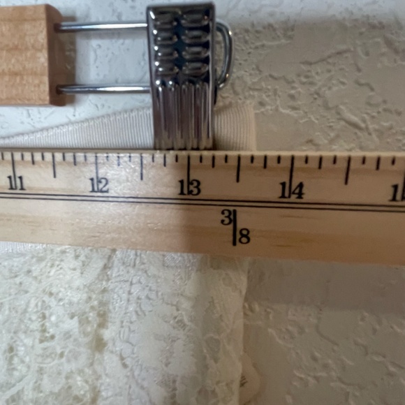 Alice + Olivia NWT Hi Lo Lace Midi Skirt Size 2 Ivory Sheer Lined - Picture 16 of 16